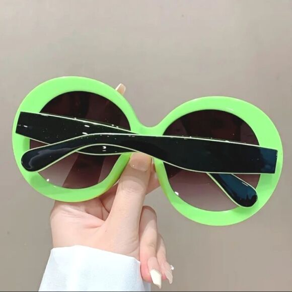 Black And Green Oversized Anti-reflective Color Block Sunglassess